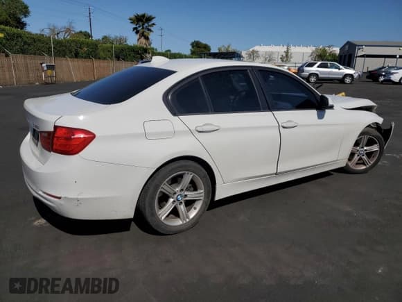 ✅ 2012 BMW 3 Series 328i • VIN: WBA3A5G54CNP16588 • Lot: 52438505. Listed on Copart with 185,499 mi. Free auction sales archive from the USA and detailed vehicle history report at DreamBid. Image 3.