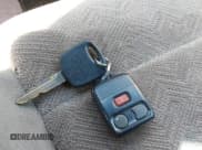 ✅ 2000 Ford Explorer XLT • VIN: 1FMZU63E4YZB16522 • Lot: 41104271. Wystawiony na IAAI z przebiegiem 259 369 mil. Bezpłatny archiwum sprzedaży aukcyjnych z USA i szczegółowy raport historii pojazdu na DreamBid. Zdjęcie 11.