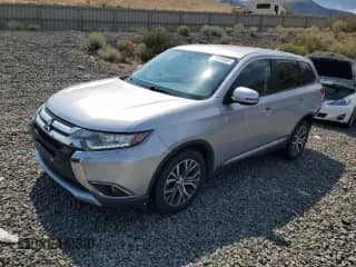 2017 Mitsubishi Outlander SE с VIN JA4AZ3A35HZ045585, выставлен на аукционе Copart как лот 70950695 с пробегом 87 540 миль миль и Списание • Salvage title. История ставок и продаж доступна на DreamBid. Изображение 1.