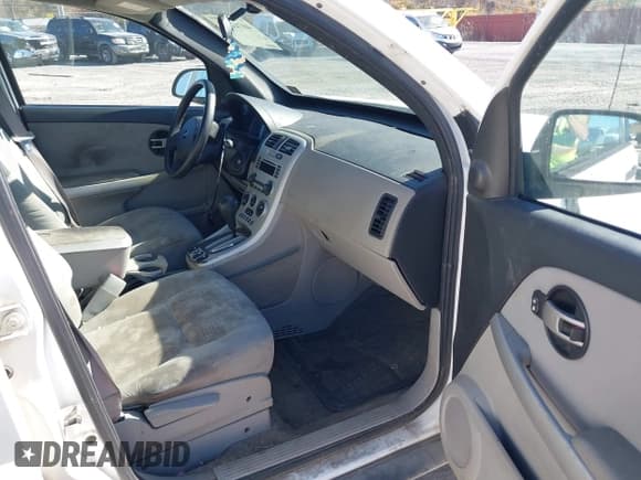 ✅ 2005 Chevrolet Equinox LS • VIN: 2CNDL23F756058315 • Лот: 40744047. Опубликован ранее на IAAI с пробегом 103 387 миль. Бесплатный доступ к архиву аукционных продаж из США и подробный отчёт об истории автомобиля на DreamBid. Изображение 5.