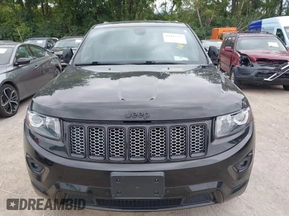 ✅ 2015 Jeep Grand Cherokee Laredo • VIN: 1C4RJFAG7FC918189 • Лот: 43047753. Опубликован ранее на IAAI с пробегом 99 612 миль. Бесплатный доступ к архиву аукционных продаж из США и подробный отчёт об истории автомобиля на DreamBid. Изображение 12.