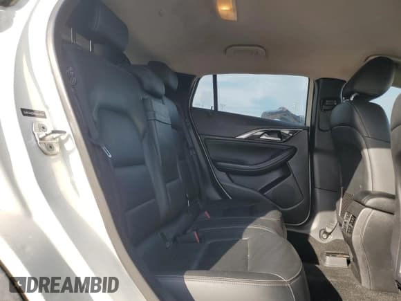 ✅ 2017 Infiniti QX30 Luxury • VIN: SJKCH5CR6HA034623 • Lot: 64295415. Listed on Copart with 122,893 mi. Free auction sales archive from the USA and detailed vehicle history report at DreamBid. Image 11.