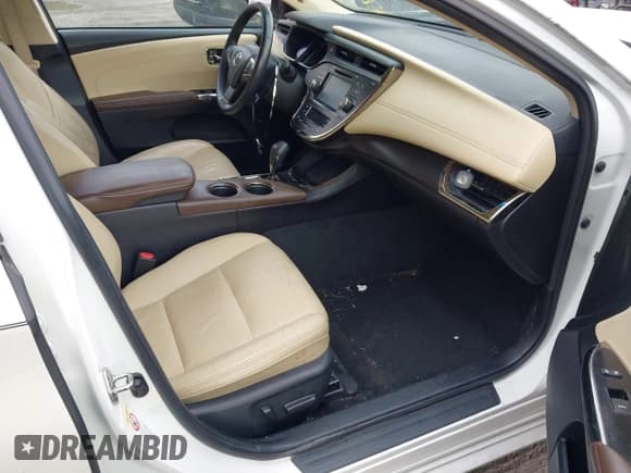 ✅ 2016 Toyota Avalon Limited • VIN: 4T1BD1EB3GU056316 • Lot: 43398416. Wystawiony na IAAI z przebiegiem 123 069 mil. Bezpłatny archiwum sprzedaży aukcyjnych z USA i szczegółowy raport historii pojazdu na DreamBid. Zdjęcie 5.