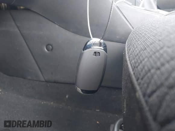 2020 Hyundai Veloster z VIN KMHT36AH9LU007422, wystawiony jako IAAI lot #42513370 z przebiegiem 102 805 mil mil oraz . Historia ofert i sprzedaży dostępna na DreamBid. Obrazek 11.