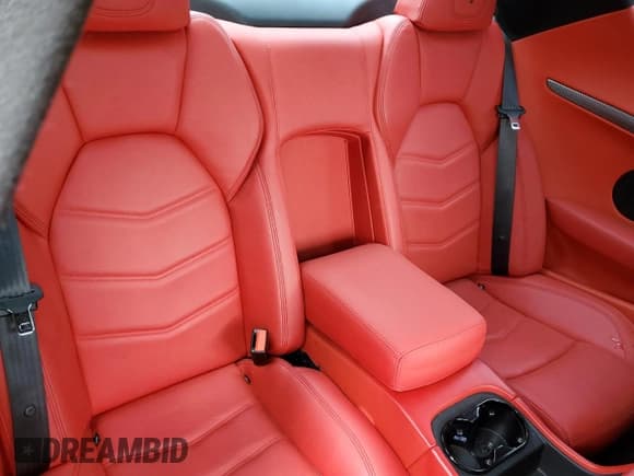 ✅ 2018 Maserati GranTurismo Sport • VIN: ZAM45VLA8J0255867 • Лот: 52229424. Опубликован ранее на Copart с пробегом 54 288 миль. Бесплатный доступ к архиву аукционных продаж из США и подробный отчёт об истории автомобиля на DreamBid. Изображение 10.