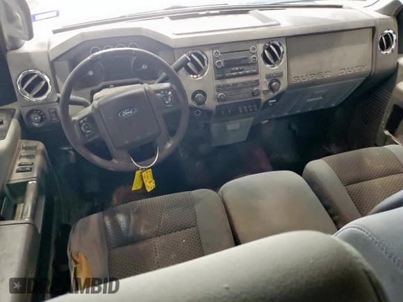 ✅ 2014 Ford F-250 XL • VIN: 1FT7W2AT7EEA02873 • Lot: 61681805. Wystawiony na Copart z przebiegiem 241 783 mil. Bezpłatny archiwum sprzedaży aukcyjnych z USA i szczegółowy raport historii pojazdu na DreamBid. Zdjęcie 8.