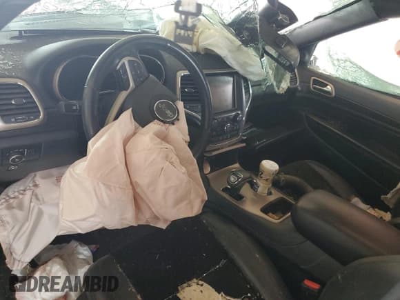 ✅ 2015 Jeep Grand Cherokee Altitude • VIN: 1C4RJFAG5FC687292 • Lot: 68328185. Listed on Copart with Not provided. Free auction sales archive from the USA and detailed vehicle history report at DreamBid. Image 8.