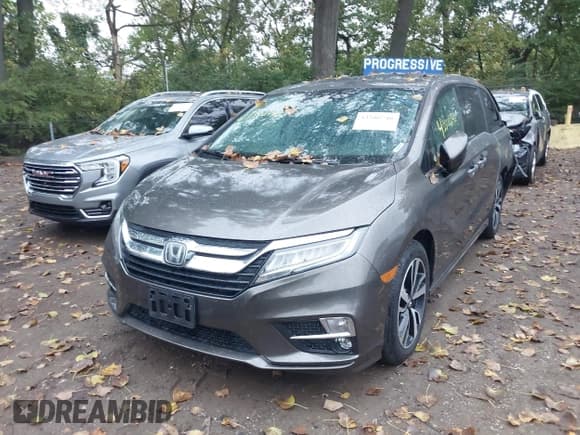✅ 2019 Honda Odyssey Elite • VIN: 5FNRL6H90KB103380 • Lot: 43300746. Listed on IAAI with 94,159 mi. Free auction sales archive from the USA and detailed vehicle history report at DreamBid. Image 2.