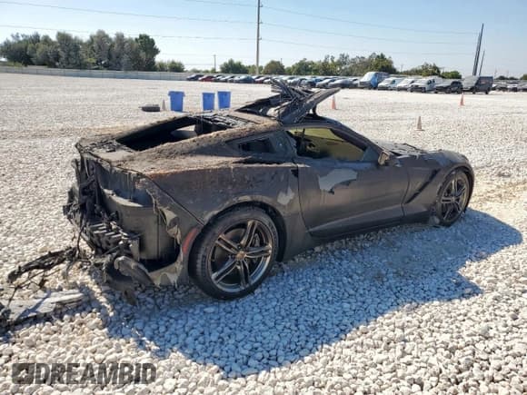 ✅ 2016 Chevrolet Corvette 2LT • VIN: 1G1YD2D7XG5107511 • Лот: 82456485. Опубликован ранее на Copart с пробегом Не указан. Бесплатный доступ к архиву аукционных продаж из США и подробный отчёт об истории автомобиля на DreamBid. Изображение 3.