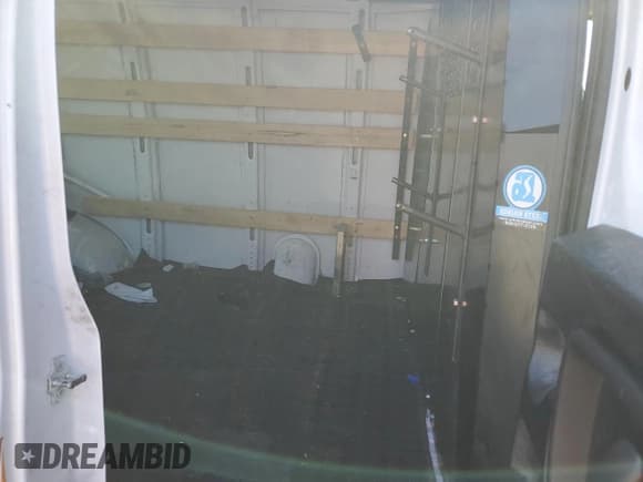 ✅ 2021 Chevrolet Express Cargo • VIN: 1GCWGAF77M1311814 • Lot: 52814785. Wystawiony na Copart z przebiegiem 50 234 mil. Bezpłatny archiwum sprzedaży aukcyjnych z USA i szczegółowy raport historii pojazdu na DreamBid. Zdjęcie 11.