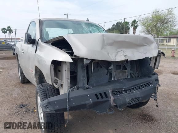 ✅ 2008 Chevrolet Silverado 1500 • VIN: 1GCEC19YX8Z293442 • Lot: 41645039. Wystawiony na IAAI z przebiegiem 128 008 mil. Bezpłatny archiwum sprzedaży aukcyjnych z USA i szczegółowy raport historii pojazdu na DreamBid. Zdjęcie 1.