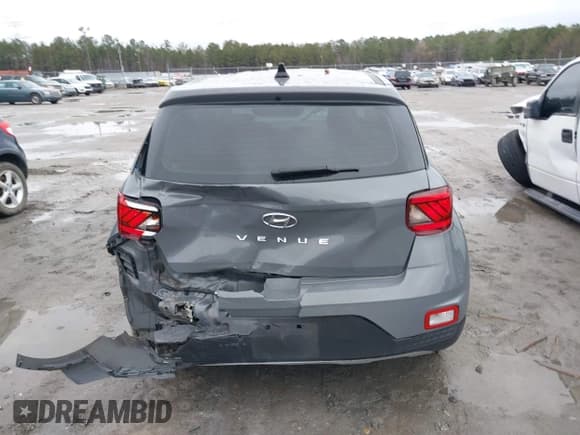 ✅ 2021 Hyundai Venue SE • VIN: KMHRB8A36MU080519 • Lot: 41362641. Listed on IAAI with 60,161 mi. Free auction sales archive from the USA and detailed vehicle history report at DreamBid. Image 16.