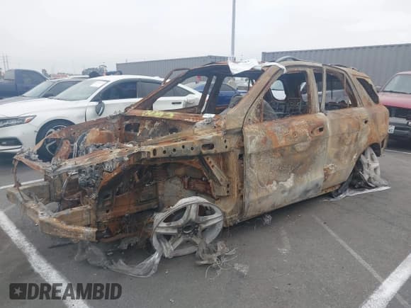 ✅ 2014 Mercedes-Benz M 350 • VIN: 4JGDA5HB4EA278205 • Lot: 42597849. Listed on IAAI with Not provided. Free auction sales archive from the USA and detailed vehicle history report at DreamBid. Image 2.