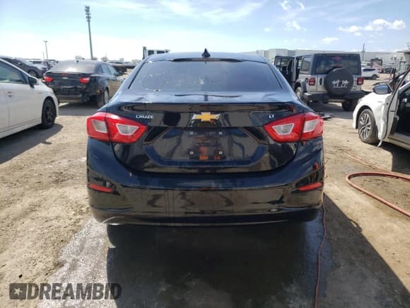 ✅ 2019 Chevrolet Cruze LT • VIN: 1G1BE5SM3K7144345 • Lot: 42145503. Listed on Copart with 89,144 mi. Free auction sales archive from the USA and detailed vehicle history report at DreamBid. Image 6.