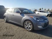 ✅ 2017 Hyundai Veloster • VIN: KMHTC6AD9HU313363 • Lot: 77983884. Wystawiony na Copart z przebiegiem 85 517 mil. Bezpłatny archiwum sprzedaży aukcyjnych z USA i szczegółowy raport historii pojazdu na DreamBid. Zdjęcie 4.