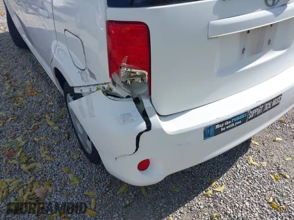 ✅ 2011 Scion xB • VIN: JTLZE4FE6B1122947 • Lot: 43628367. Wystawiony na IAAI z przebiegiem 226 154 mil. Bezpłatny archiwum sprzedaży aukcyjnych z USA i szczegółowy raport historii pojazdu na DreamBid. Zdjęcie 6.