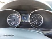 ✅ 2018 Hyundai Santa Fe 2.4L • VIN: 5NMZTDLB4JH107766 • Лот: 43043034. Опубликован ранее на IAAI с пробегом 93 208 миль. Бесплатный доступ к архиву аукционных продаж из США и подробный отчёт об истории автомобиля на DreamBid. Изображение 7.