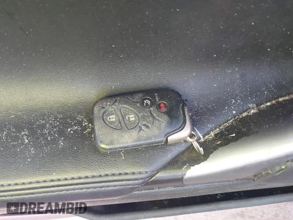 ✅ 2011 Lexus IS 250 C • VIN: JTHFF2C21B2516455 • Lot: 42501767. Listed on IAAI with 126,398 mi. Free auction sales archive from the USA and detailed vehicle history report at DreamBid. Image 11.