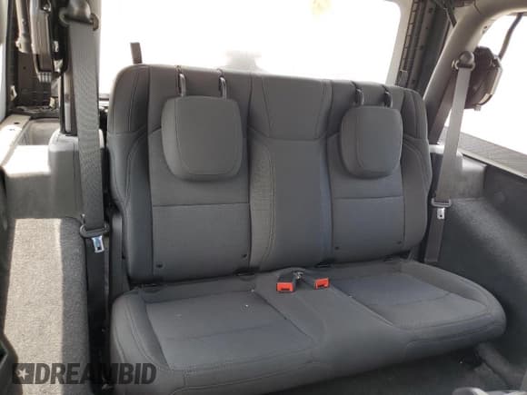 ✅ 2019 Jeep Wrangler Sport S • VIN: 1C4GJXAG5KW605194 • Lot: 68132425. Listed on Copart with 62,502 mi. Free auction sales archive from the USA and detailed vehicle history report at DreamBid. Image 11.