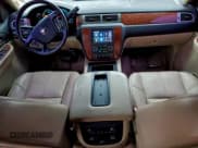 ✅ 2007 Chevrolet Avalanche 2LT • VIN: 3GNFK12377G288520 • Lot: 93957555. Listed on Copart with 195,865 mi. Free auction sales archive from the USA and detailed vehicle history report at DreamBid. Image 8.