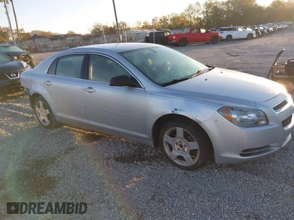 2009 Chevrolet Malibu 1LS with VIN 1G1ZG57BX9F130958, listed as a IAAI auction lot 43470936 with 193,254 mi miles and . Bid and sale history available at DreamBid. Image 1.