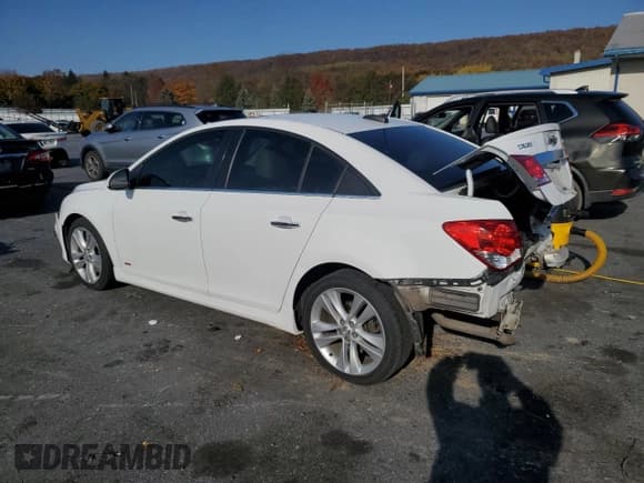 ✅ 2015 Chevrolet Cruze LTZ • VIN: 1G1PG5SB1F7183116 • Lot: 90862755. Listed on Copart with 120,550 mi. Free auction sales archive from the USA and detailed vehicle history report at DreamBid. Image 2.