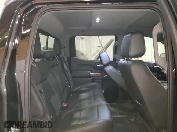 ✅ 2020 Chevrolet Silverado 1500 RST • VIN: 1GCUYEED0LZ110002 • Lot: 53970645. Listed on Copart with 84,156 mi. Free auction sales archive from the USA and detailed vehicle history report at DreamBid. Image 10.