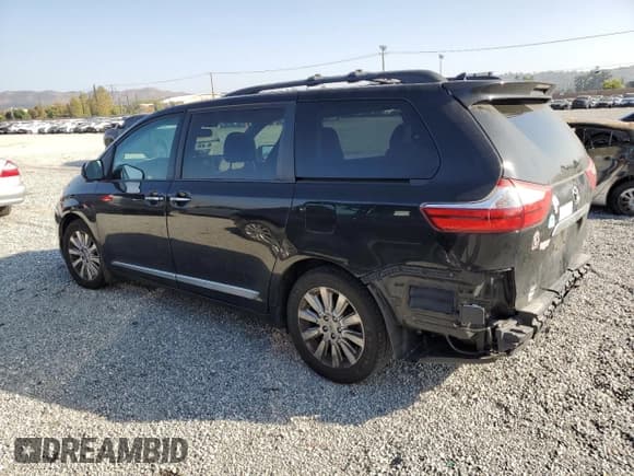 ✅ 2015 Toyota Sienna Limited Premium • VIN: 5TDDK3DC2FS094583 • Lot: 85724285. Wystawiony na Copart z przebiegiem 194 199 mil. Bezpłatny archiwum sprzedaży aukcyjnych z USA i szczegółowy raport historii pojazdu na DreamBid. Zdjęcie 2.