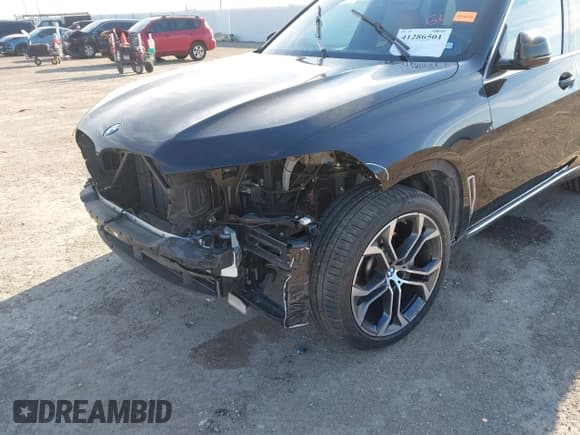 ✅ 2021 BMW X5 sDrive40i • VIN: 5UXCR4C03M9F14207 • Lot: 41286501. Listed on IAAI with 41,679 mi. Free auction sales archive from the USA and detailed vehicle history report at DreamBid. Image 6.