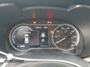 ✅ 2022 Nissan Versa SV • VIN: 3N1CN8EV6NL840069 • Lot: 95945325. Wystawiony na Copart z przebiegiem 31 011 mil. Bezpłatny archiwum sprzedaży aukcyjnych z USA i szczegółowy raport historii pojazdu na DreamBid. Zdjęcie 9.