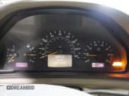 ✅ 2003 Mercedes-Benz CLK 320 • VIN: WDBLK65G43T135757 • Lot: 43677782. Wystawiony na IAAI z przebiegiem 147 323 mil. Bezpłatny archiwum sprzedaży aukcyjnych z USA i szczegółowy raport historii pojazdu na DreamBid. Zdjęcie 7.