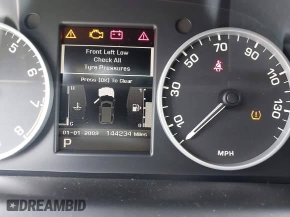 ✅ 2011 Land Rover LR4 HSE • VIN: SALAG2D42BA565770 • Lot: 42449944. Listed on IAAI with 144,234 mi. Free auction sales archive from the USA and detailed vehicle history report at DreamBid. Image 7.