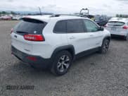 ✅ 2017 Jeep Cherokee Trailhawk L Plus • VIN: 1C4PJMBS2HD218558 • Lot: 42239283. Wystawiony na IAAI z przebiegiem 147 838 mil. Bezpłatny archiwum sprzedaży aukcyjnych z USA i szczegółowy raport historii pojazdu na DreamBid. Zdjęcie 4.