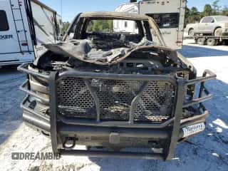 2019 Chevrolet Silverado 3500HD LTZ с VIN 1GC4KXEY3KF255048, выставлен на аукционе Copart как лот 75923114 с пробегом Не указан миль и На запчасти • Non repairable. История ставок и продаж доступна на DreamBid. Изображение 5.