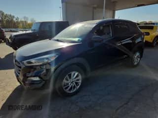 2016 Hyundai Tucson SE z VIN KM8J3CA41GU214511, wystawiony jako Copart lot #90251845 z przebiegiem 107 252 mil mil oraz Czysty tytuł • Clean title. Historia ofert i sprzedaży dostępna na DreamBid. Obrazek 1.