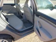 ✅ 2015 Volkswagen Passat SE • VIN: 1VWBV7A36FC078234 • Лот: 43385672. Опубликован ранее на IAAI с пробегом 102 906 миль. Бесплатный доступ к архиву аукционных продаж из США и подробный отчёт об истории автомобиля на DreamBid. Изображение 8.