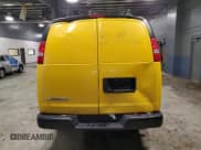 ✅ 2019 Chevrolet Express Cargo • VIN: 1GCWGAFP0K1336907 • Lot: 65523065. Wystawiony na Copart z przebiegiem 188 900 mil. Bezpłatny archiwum sprzedaży aukcyjnych z USA i szczegółowy raport historii pojazdu na DreamBid. Zdjęcie 6.