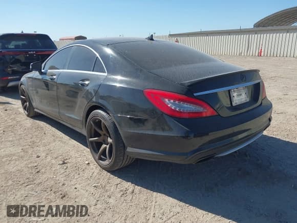 ✅ 2012 Mercedes-Benz CLS 550 • VIN: WDDLJ9BB2CA028593 • Lot: 43675302. Listed on IAAI with 233,025 mi. Free auction sales archive from the USA and detailed vehicle history report at DreamBid. Image 3.