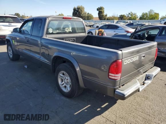 ✅ 2002 Dodge Dakota • VIN: 1B7GL12X02S577219 • Lot: 77067374. Wystawiony na Copart z przebiegiem 181 351 mil. Bezpłatny archiwum sprzedaży aukcyjnych z USA i szczegółowy raport historii pojazdu na DreamBid. Zdjęcie 2.