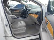 ✅ 2013 Lincoln MKX • VIN: 2LMDJ6JK6DBL17707 • Lot: 43783582. Wystawiony na IAAI z przebiegiem 199 067 mil. Bezpłatny archiwum sprzedaży aukcyjnych z USA i szczegółowy raport historii pojazdu na DreamBid. Zdjęcie 5.