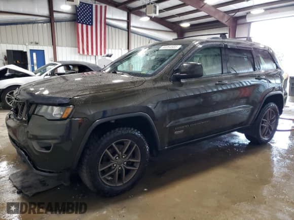 ✅ 2016 Jeep Grand Cherokee Laredo • VIN: 1C4RJFAG6GC443927 • Лот: 86994685. Опубликован ранее на Copart с пробегом 153 893 миль. Бесплатный доступ к архиву аукционных продаж из США и подробный отчёт об истории автомобиля на DreamBid. Изображение 1.