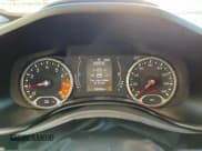 ✅ 2017 Jeep Renegade Latitude • VIN: ZACCJABB2HPE62273 • Lot: 93406145. Listed on Copart with 182,330 mi. Free auction sales archive from the USA and detailed vehicle history report at DreamBid. Image 8.