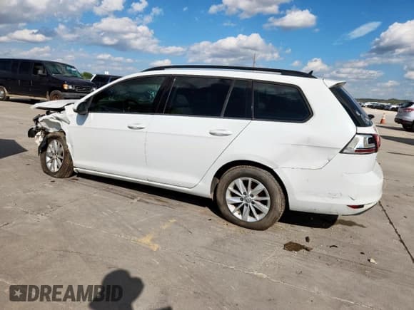 ✅ 2015 Volkswagen Golf TSI SE • VIN: 3VWC17AU6FM516080 • Лот: 82052055. Опубликован ранее на Copart с пробегом 98 163 миль. Бесплатный доступ к архиву аукционных продаж из США и подробный отчёт об истории автомобиля на DreamBid. Изображение 2.