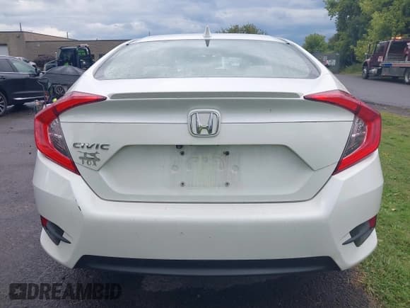 ✅ 2018 Honda Civic EX-T • VIN: JHMFC1F3XJX002306 • Lot: 43149201. Listed on IAAI with 77,470 mi. Free auction sales archive from the USA and detailed vehicle history report at DreamBid. Image 16.