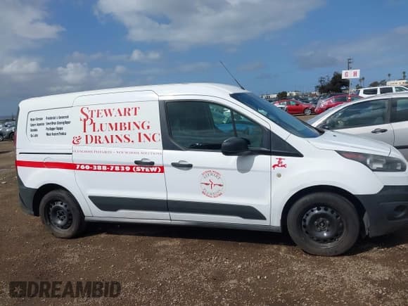 ✅ 2015 Ford Transit Connect XL • VIN: NM0LS7E70F1219997 • Lot: 41954582. Wystawiony na IAAI z przebiegiem 189 342 mil. Bezpłatny archiwum sprzedaży aukcyjnych z USA i szczegółowy raport historii pojazdu na DreamBid. Zdjęcie 13.