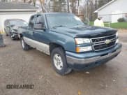 ✅ 2006 Chevrolet Silverado 1500 LT1 • VIN: 1GCEK19B16Z214218 • Lot: 43638714. Wystawiony na IAAI z przebiegiem 126 748 mil. Bezpłatny archiwum sprzedaży aukcyjnych z USA i szczegółowy raport historii pojazdu na DreamBid. Zdjęcie 1.
