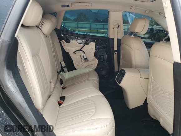 ✅ 2017 Maserati Levante S • VIN: ZN661YUL7HX198488 • Lot: 70153485. Listed on Copart with 75,863 mi. Free auction sales archive from the USA and detailed vehicle history report at DreamBid. Image 11.