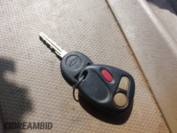 ✅ 2002 Chevrolet Silverado 1500 LT • VIN: 2GCEK19TX21369183 • Lot: 42659233. Listed on IAAI with 304,622 mi. Free auction sales archive from the USA and detailed vehicle history report at DreamBid. Image 11.