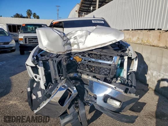 ✅ 2013 Chevrolet Silverado 2500HD LTZ • VIN: 1GC1KYCG3DF150824 • Лот: 95907025. Опубликован ранее на Copart с пробегом 131 186 миль. Бесплатный доступ к архиву аукционных продаж из США и подробный отчёт об истории автомобиля на DreamBid. Изображение 5.