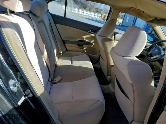 ✅ 2008 Honda Accord LX • VIN: 1HGCP26358A047652 • Лот: 94886675. Опубликован ранее на Copart с пробегом 206 808 миль. Бесплатный доступ к архиву аукционных продаж из США и подробный отчёт об истории автомобиля на DreamBid. Изображение 10.